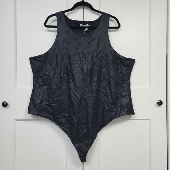 Good American better than leather bodysuit - Picture 6 of 10